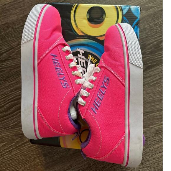 Heelys Pro 20 Sneaker In Pink Size 4 Youth - Picture 9 of 9